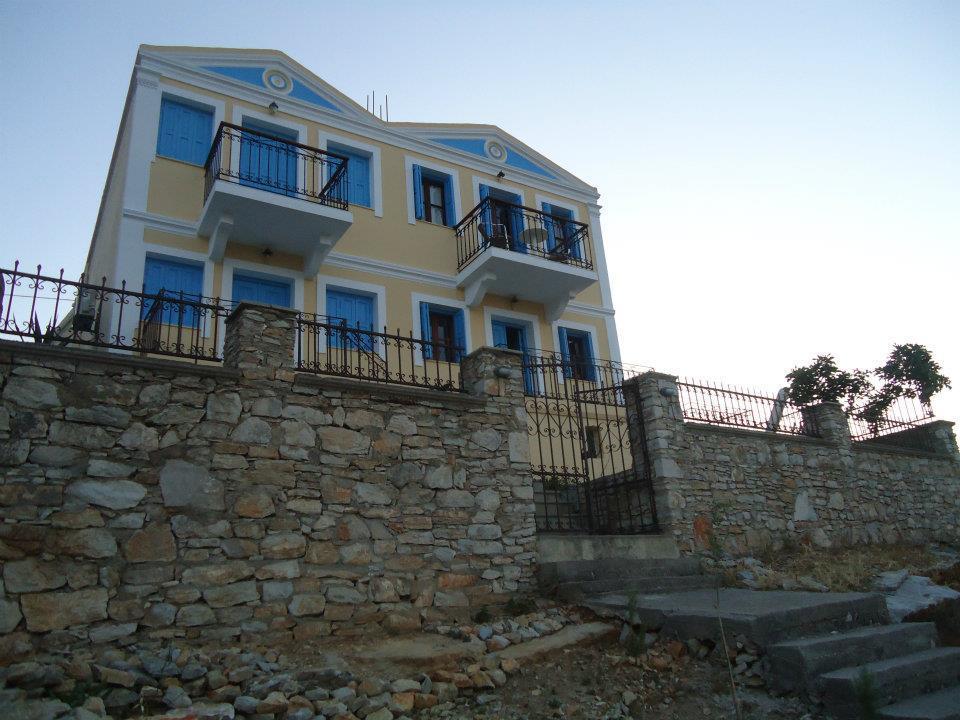Symi Sun Apartments Екстериор снимка