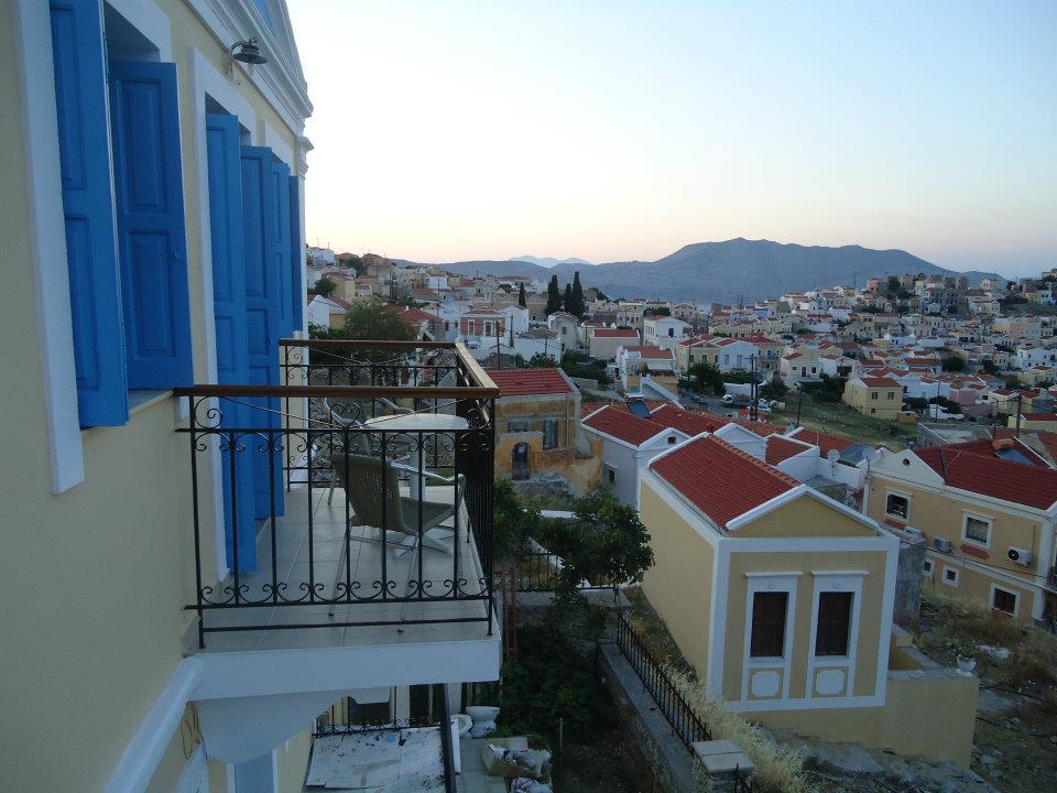 Symi Sun Apartments Екстериор снимка
